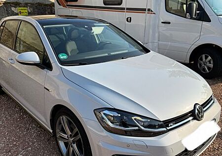 VW Golf Volkswagen 2.0/Standheizung/KeylessGo/R-Line