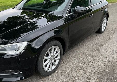Audi A3 2.0 TDI Attraction Sportback Attraction