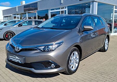Toyota Auris Touring Sports KAMERA ANHÄNGERKUPPLUNG ALU