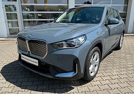 BMW iX1 xDrive 30
