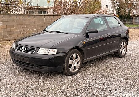 Audi A3 1.6 Klimaautomatik+CD+El.Fenster