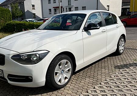 BMW 116i Sport Line Sport Line