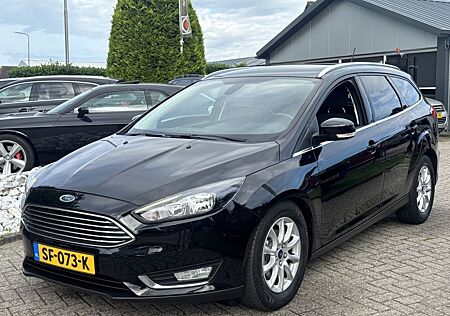 Ford Focus Wagon 1.5 TDCI Titanium automatik Zwart 20