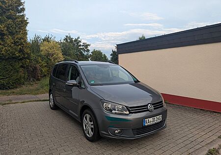 VW Touran Volkswagen 1.4 TSI 103kW -