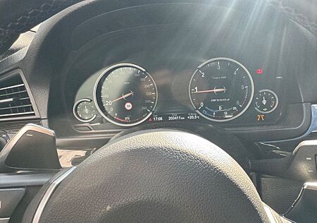 BMW 520d xDrive Touring A Luxury Line Luxury Line