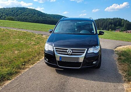 VW Touran Volkswagen 2.0 TDI 125 kW DPF R-Line Edition R-L...