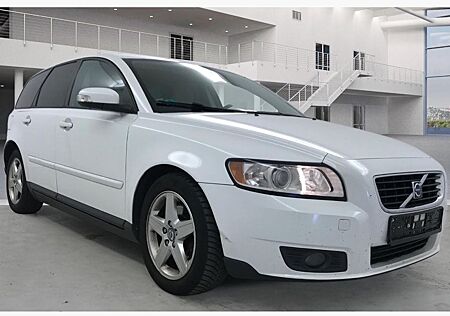 Volvo V50 2.0D DPF -Anhängerkupplung-Sitzheizung