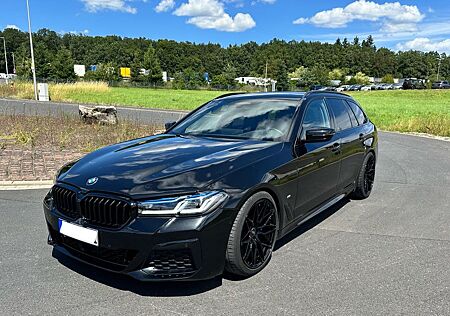 BMW 530d Touring M Sport mit Tieferlegung