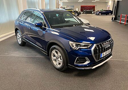 Audi Q3 35 S tronic adv. S line 5J. Garantie LED AHK