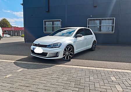 VW Golf Volkswagen 7 GTD - Inspektion NEU