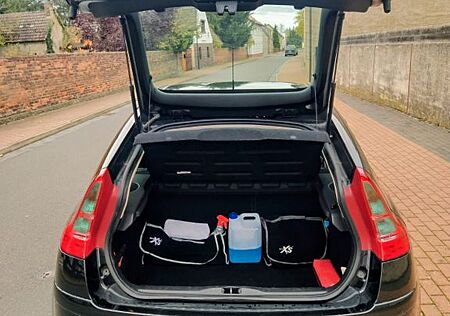 Citroën C4 1.4 16V TüV bis 10.2027