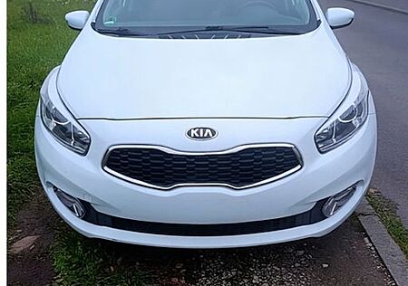 Kia Cee'd / Ceed 1.6 - zu verkaufen