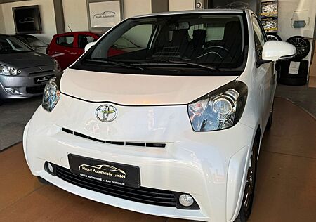 Toyota iQ +/ Autom./ Klima/ 8-fach bereift/ PDC