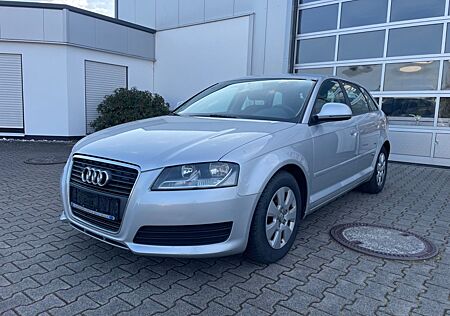Audi A3 Sportback 1.6 TDI e Attraction