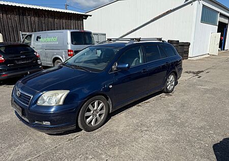 Toyota Avensis Kombi 1.8 Travel