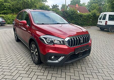 Suzuki SX4 S-Cross Comfort 4x4 Panoramadach SHZ / AHK