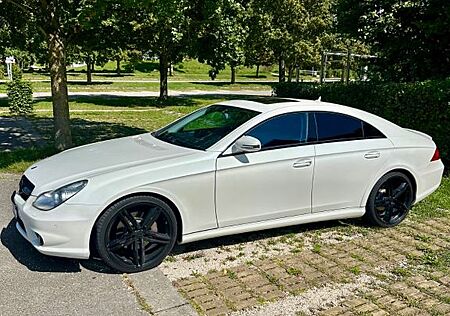 Mercedes-Benz CLS 500 -