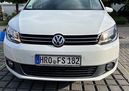 VW Touran Volkswagen 1.6 TDI CUP 7 Sitzer BlueMotion