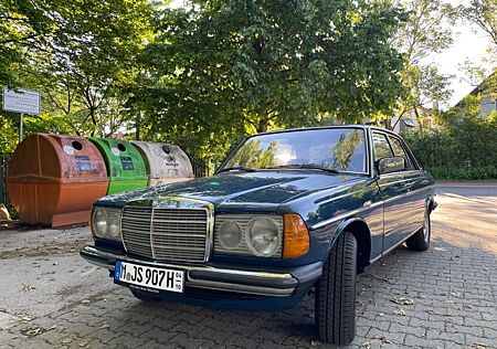 Mercedes-Benz 250