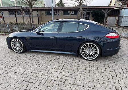Porsche Panamera 4S
