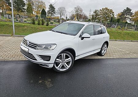 VW Touareg Volkswagen *R-Line Ex und Interieur*AHK*Standheiz.