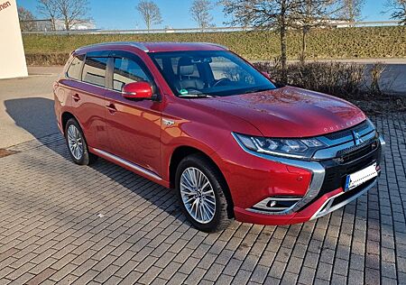 Mitsubishi Outlander 2.4 PHEV PLUG-IN HYBRID 4WD Diamant