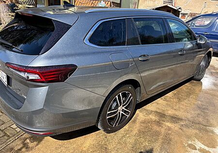 Skoda Superb 2.0 TSI DSG L&K Combi 4WD L&K