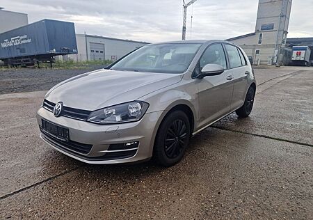 VW Golf Volkswagen VII Lim. Trendline BMT