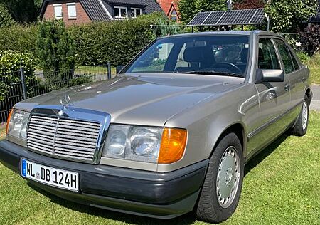 Mercedes-Benz 300 W124 300E Lederausstattung ZV