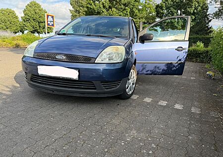 Ford Fiesta 1,4 16V Ambiente Ambiente