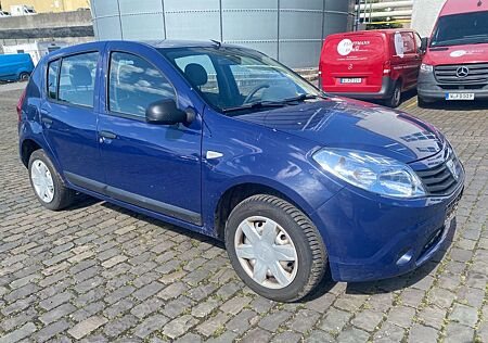 Dacia Sandero Ambiance Fahrbereit 1Hand