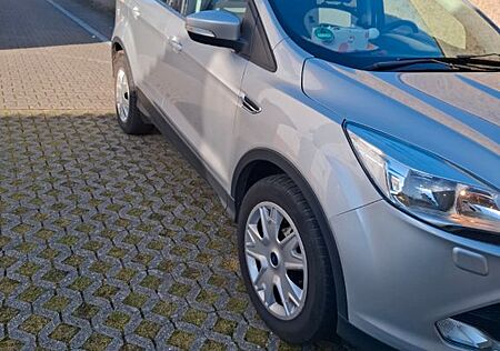 Ford Kuga 2,0 TDCi 2x4 103kW Titanium Titanium