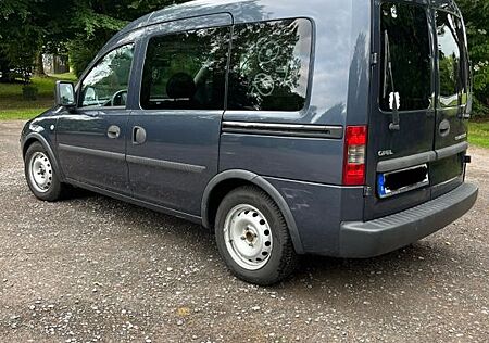 Opel Combo 1.3 CDTI DPF ecoFLEX Easytronic Edition