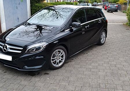 Mercedes-Benz B 200 AMG Line