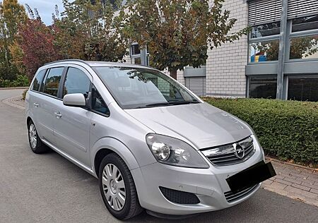 Opel Zafira 1.8 *2.Hand*8fach bereift *sehr gepflegt