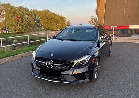 Mercedes-Benz 220 A D - Automatik - Diesel - 177 PS