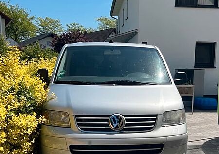 VW T5 Caravelle Volkswagen 2.5 TDI zu verkaufen