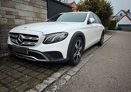 Mercedes-Benz E 220 d 4MATIC T All-Terrain Autom. All-Terrain