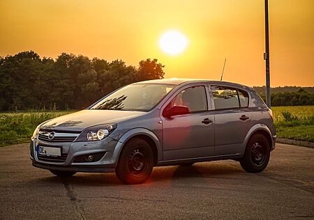 Opel Astra H 1.4 - gepflegt, TÜV