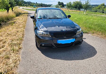 BMW 320i -