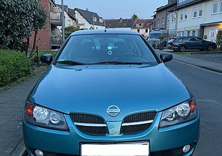 Nissan Almera 1.5 visia visia