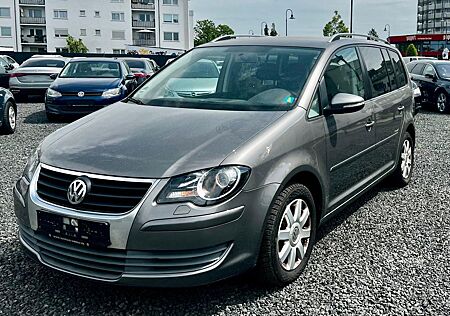 VW Touran Volkswagen Freestyle
