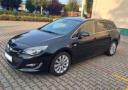 Opel Astra Sports Tourer 1.7 CDTI Exklusiv Bi-Xenon