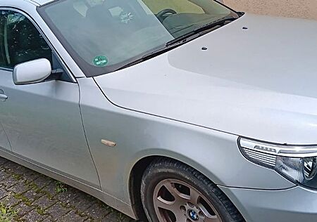 BMW 520i -