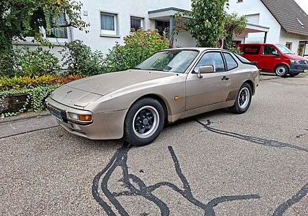 Porsche 944 Liebhaberfahrzeug