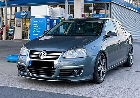 VW Jetta Volkswagen 1.4 TSI Highline Highline