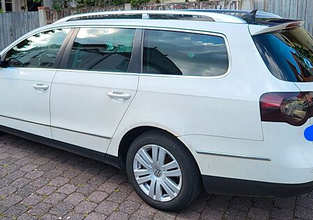 VW Passat Variant Volkswagen 2.0 TDI DPF DSG 125kW Highlin...
