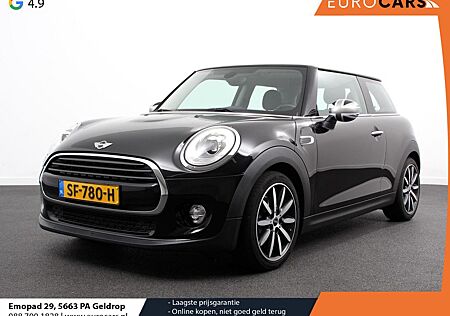 Mini Cooper 1.5 136pk Serious Business | navi |