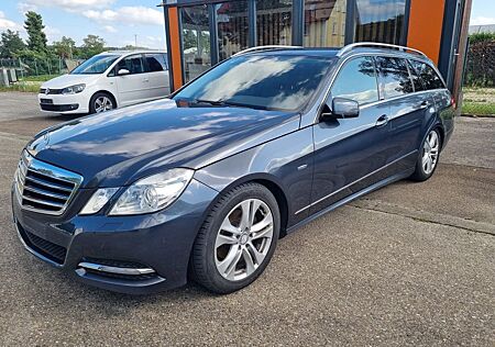 Mercedes-Benz E 220 CDI T BlueEFFICIENCY AVANTGARDE