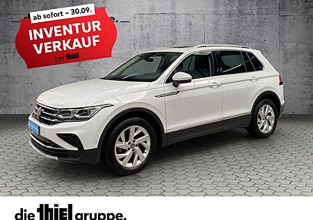 VW Tiguan Volkswagen 2.0 TDI DSG Elegance Panorama Rear View M